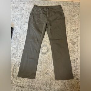 Men’s Brown Jeans - Size 32